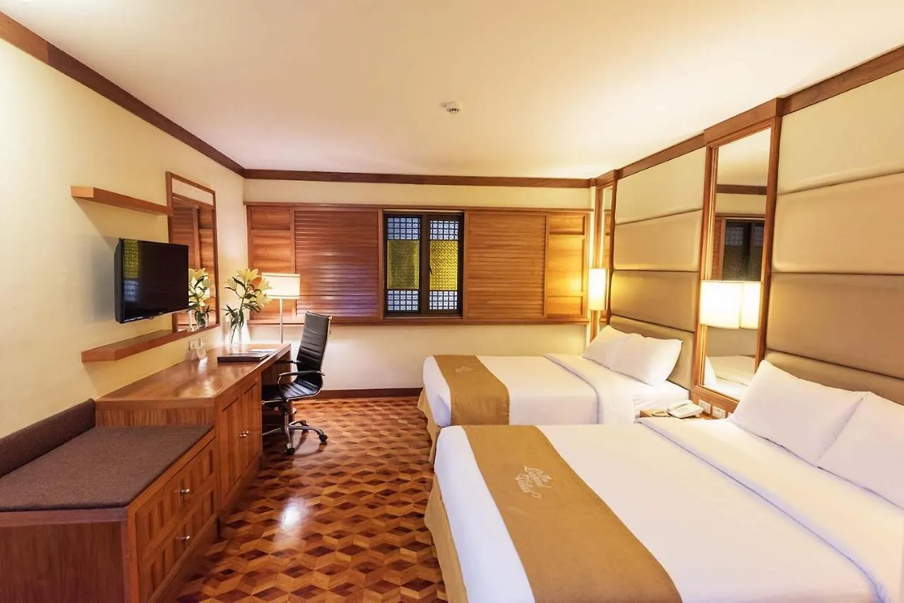 The Legend Villas Mandaluyong 3*,